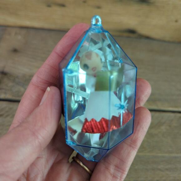 Vintage 1950s JewelBrite Choir Boy Christmas Reflector Diorama Ornament Kitschy - Picture 2 of 6